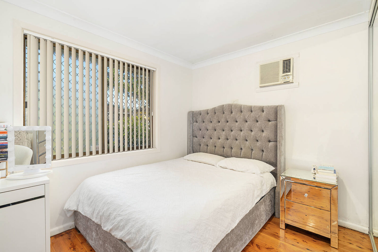 31 Kendee Street, Sadleir NSW 2168 – photo 5 of 10
