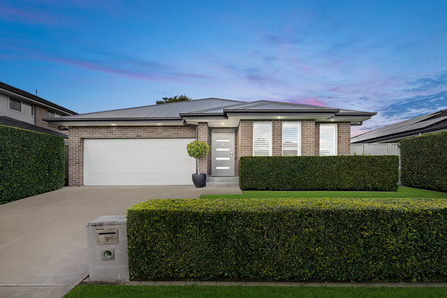 9 Percival Avenue, Ingleburn NSW 2565 – photo 2 of 12
