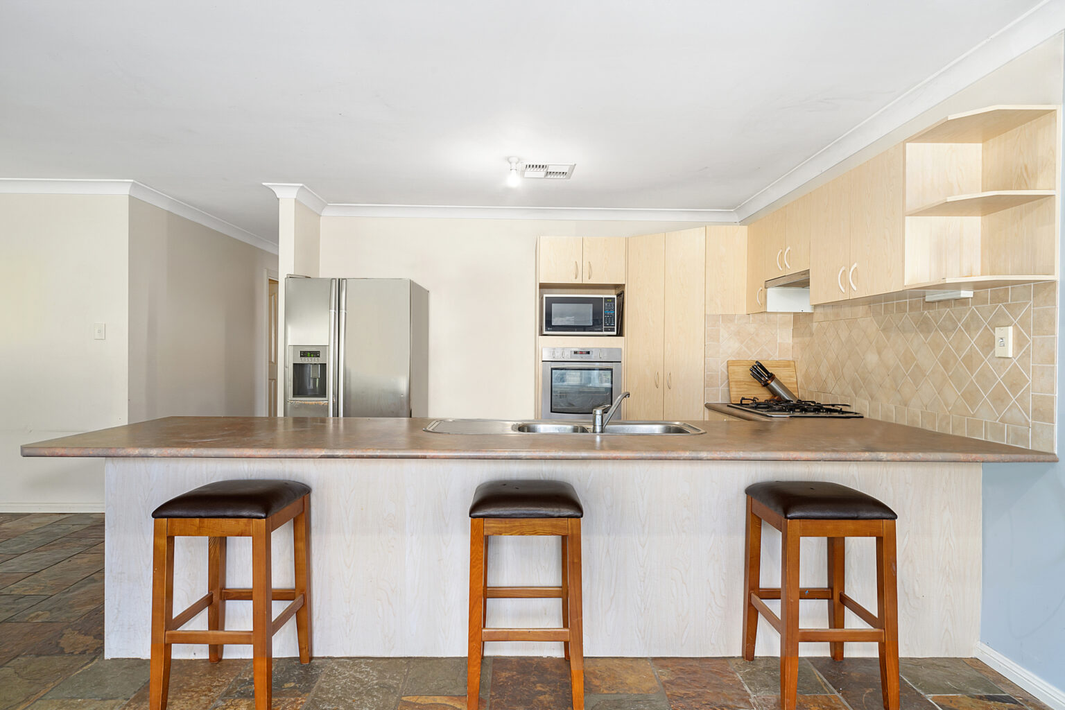 10 Rosella Road, Prestons NSW 2170 – photo 3 of 13