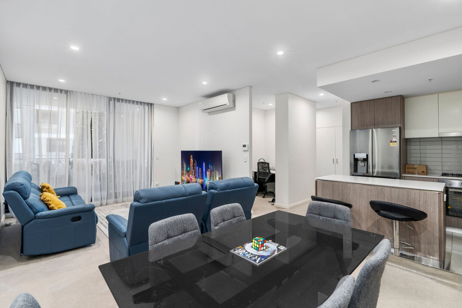 305/100 Castlereagh Street, Liverpool NSW 2170 – photo 2 of 8