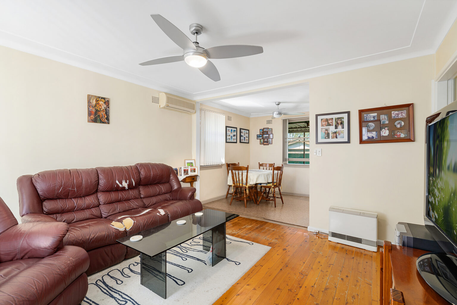 50 Stanwell Crescent, Ashcroft NSW 2168 – photo 2 of 8