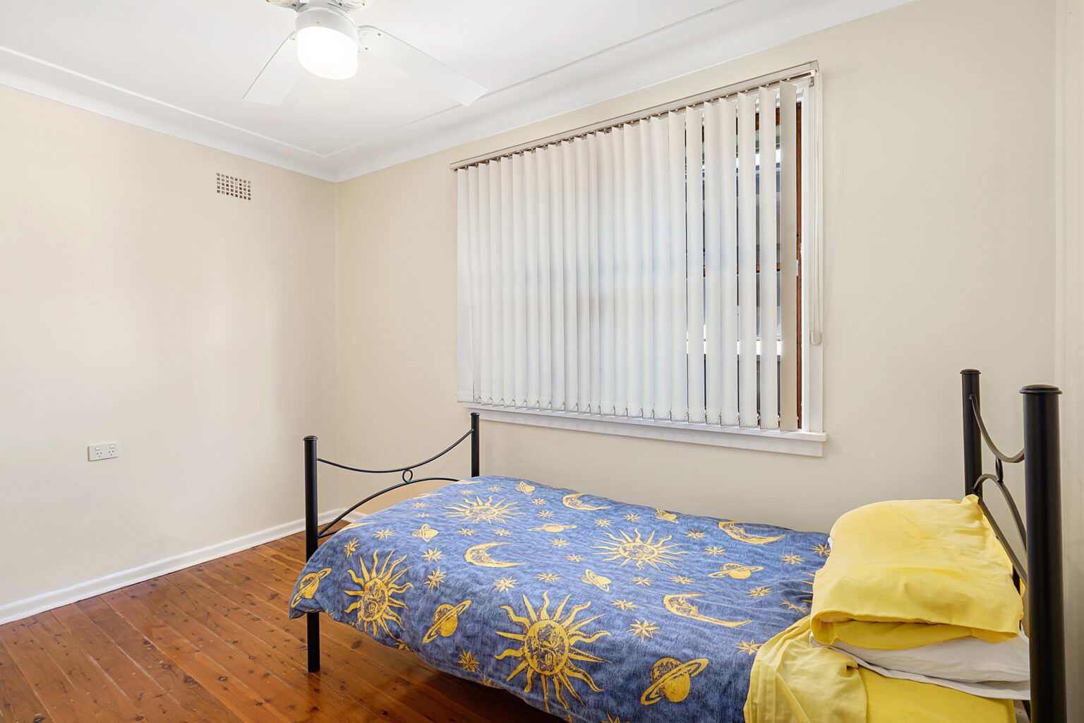 50 Stanwell Crescent, Ashcroft NSW 2168 – photo 5 of 8