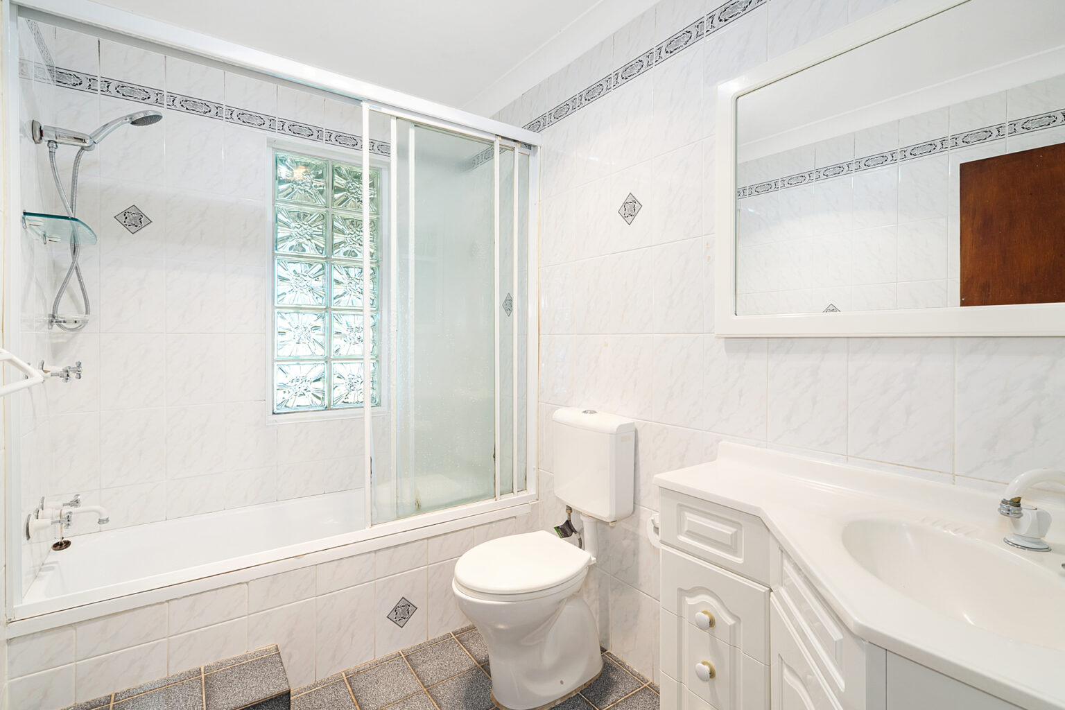 50 Stanwell Crescent, Ashcroft NSW 2168 – photo 6 of 8