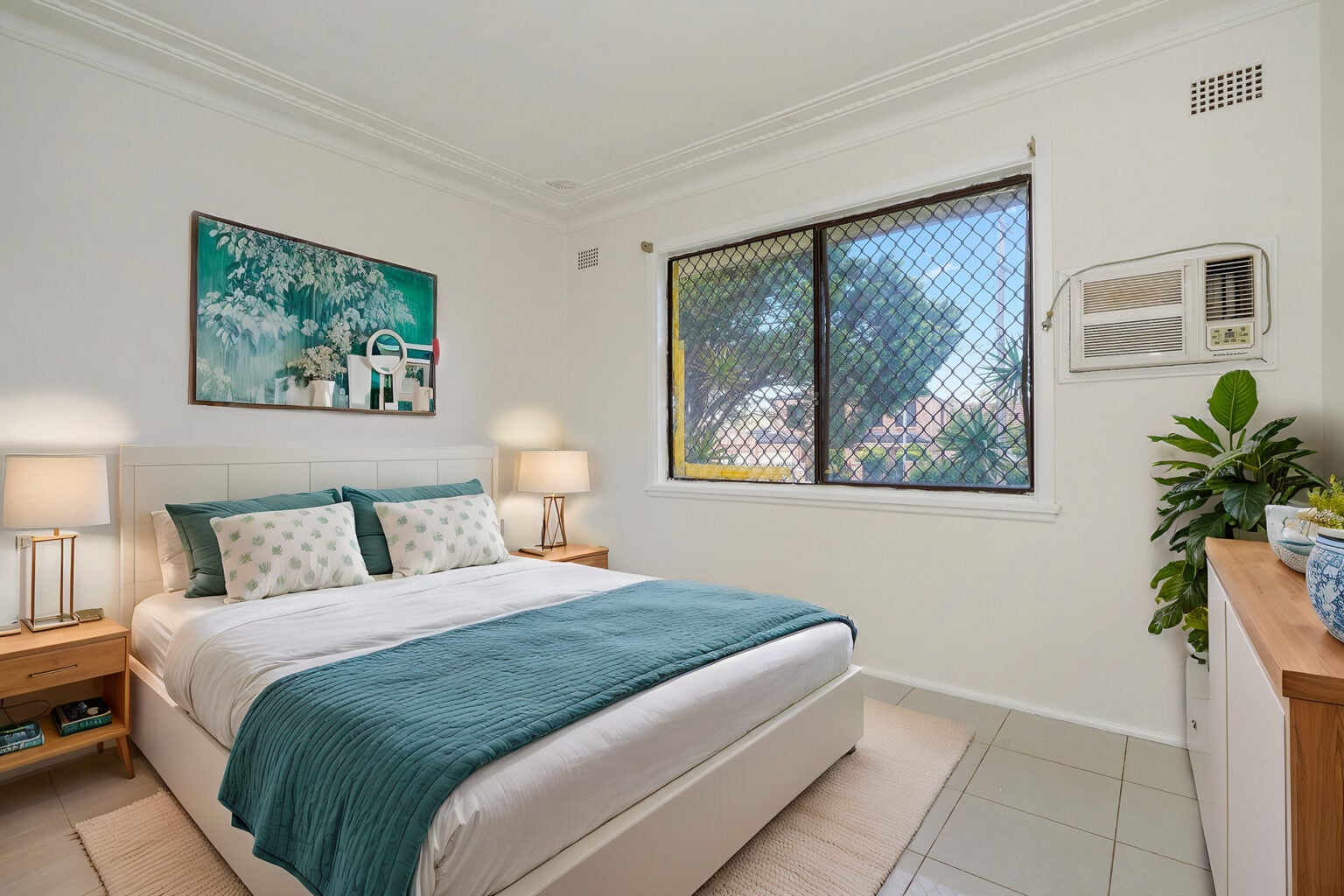 9 Bauer Road, Cabramatta West NSW 2166 – photo 2 of 6