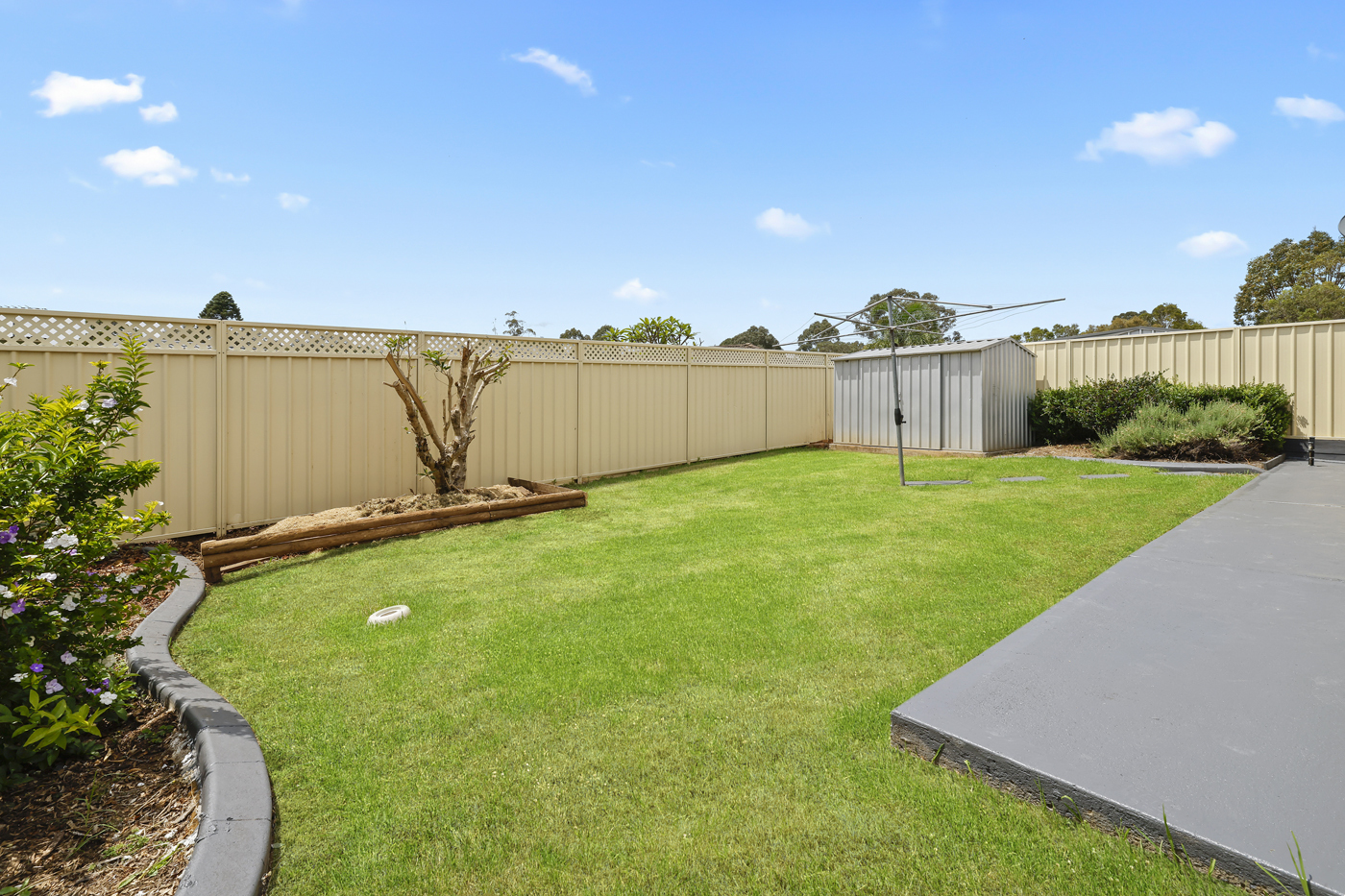 15 Holman Place St Helens Park NSW 2560 AUS