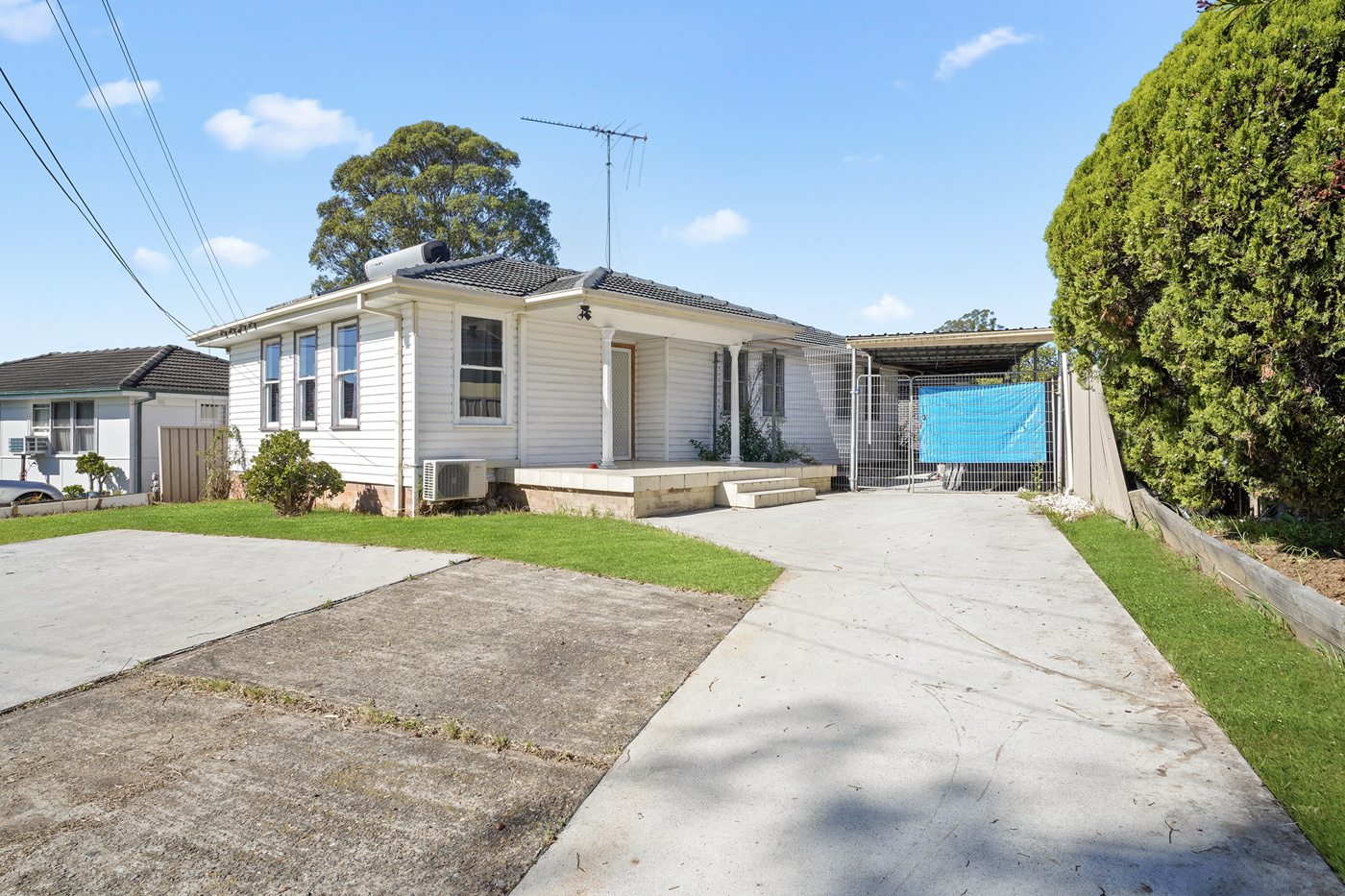 18 Collins Avenue Lurnea NSW 2170 AUS