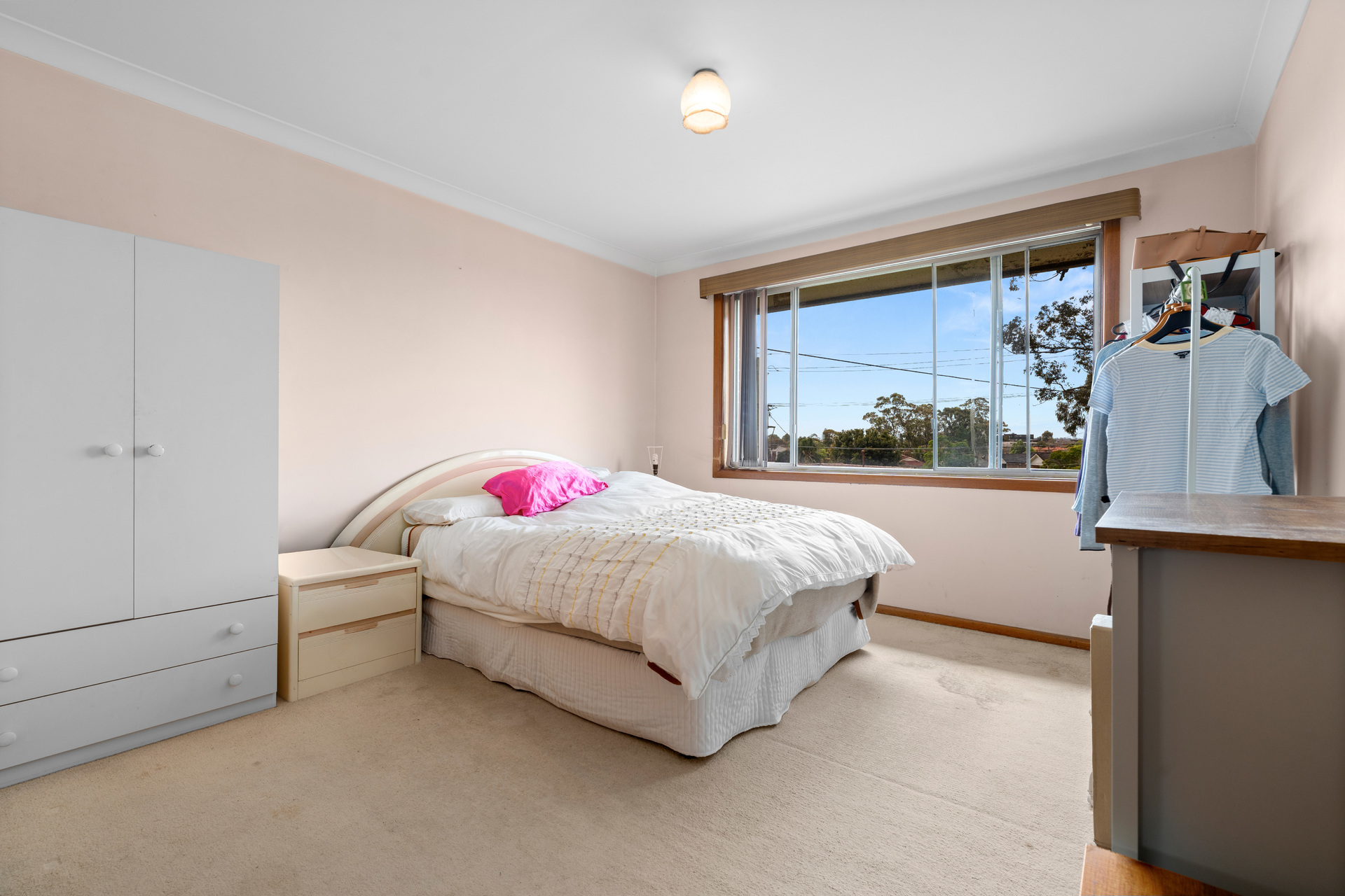 6 Oxley Street Fairfield NSW 2165 AUS