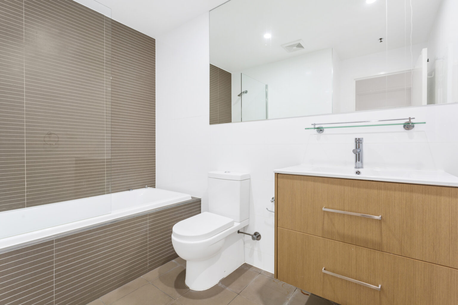 11/1-3 Bigge Street, Liverpool NSW 2170 – photo 5 of 8