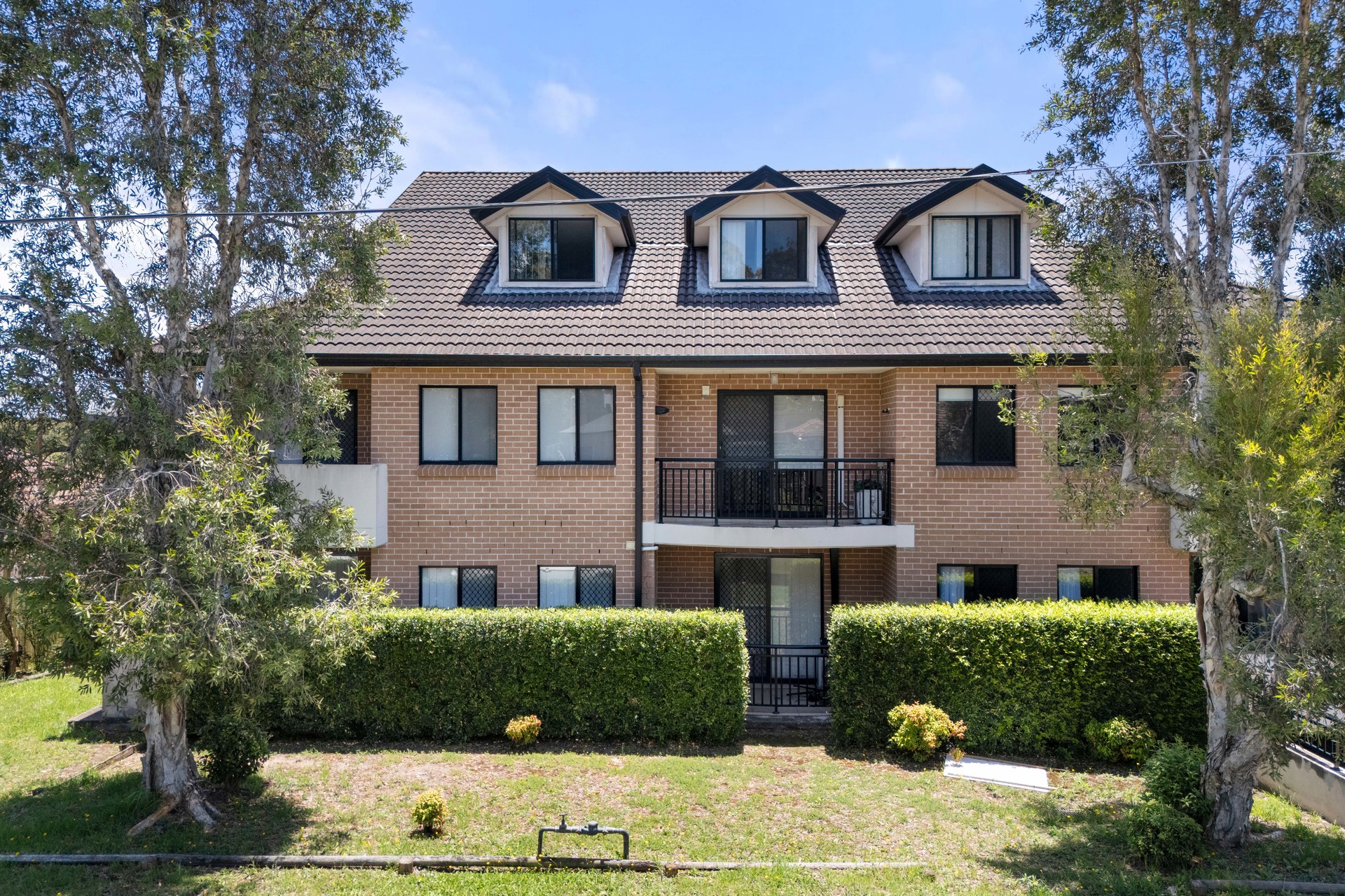 8/21-23 Hinkler Avenue Warwick Farm NSW 2170 AUS