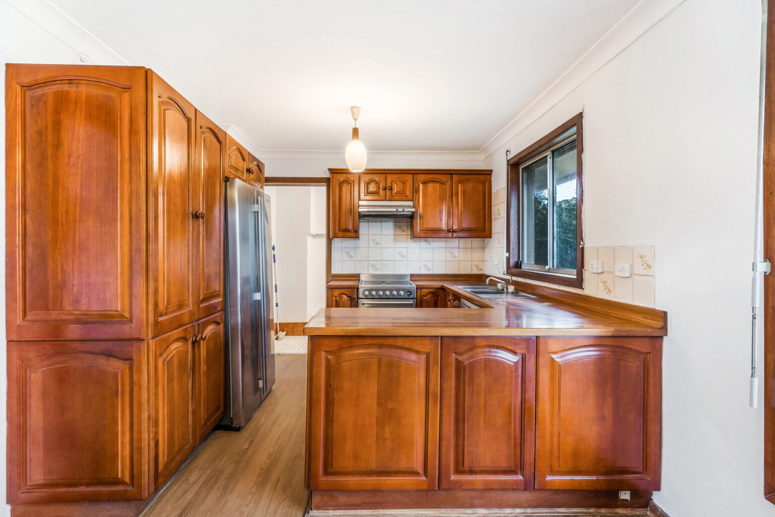 6 Coxs Avenue, Liverpool NSW 2170 – photo 4 of 16