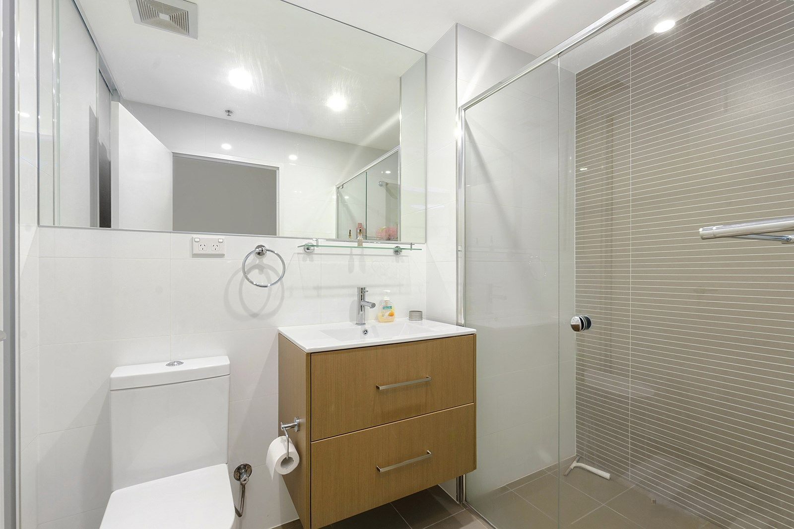 13/1-3 Bigge Street Warwick Farm NSW 2170 AUS