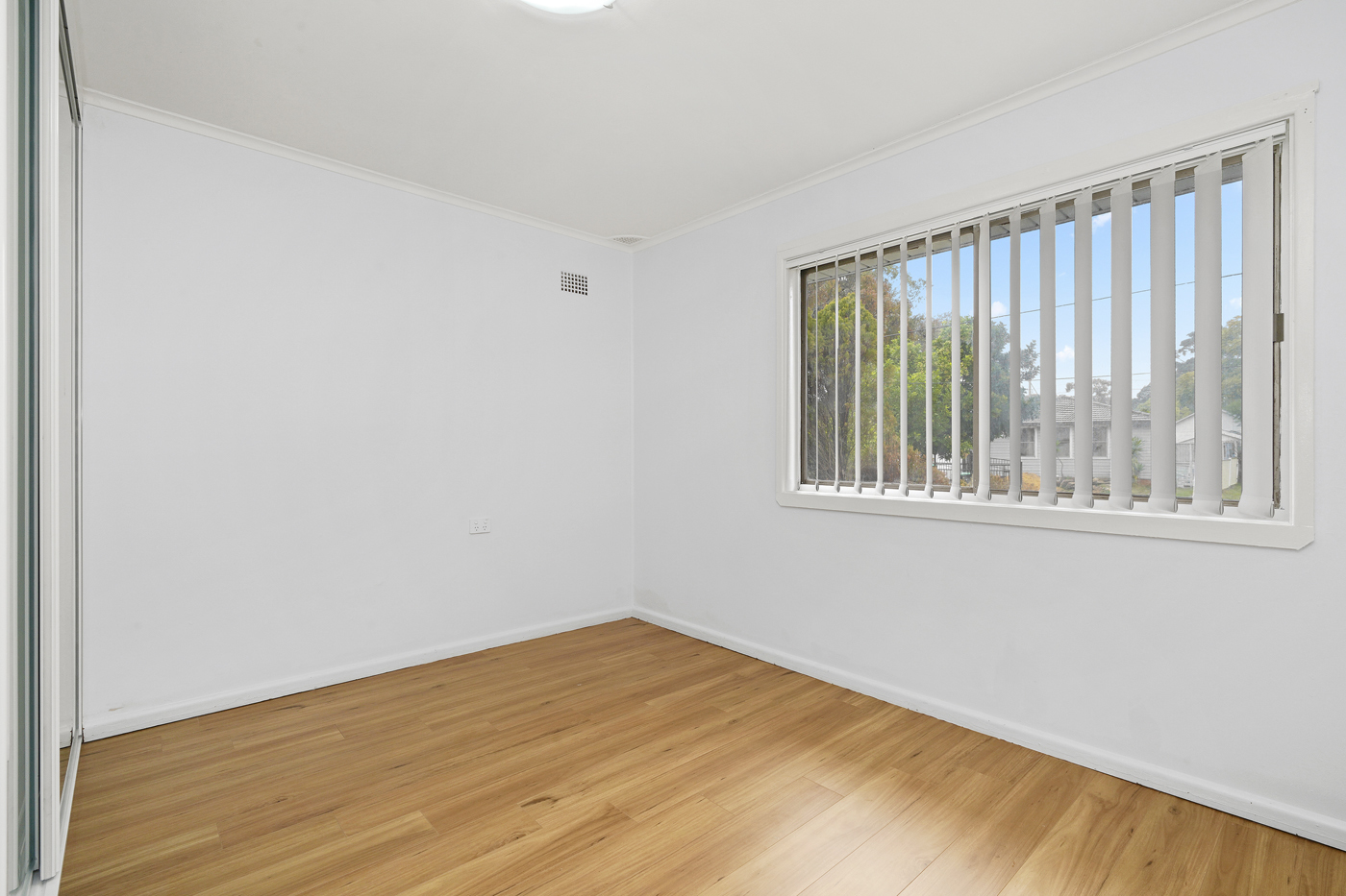 65 Gabo Crescent Sadleir NSW 2168 AUS