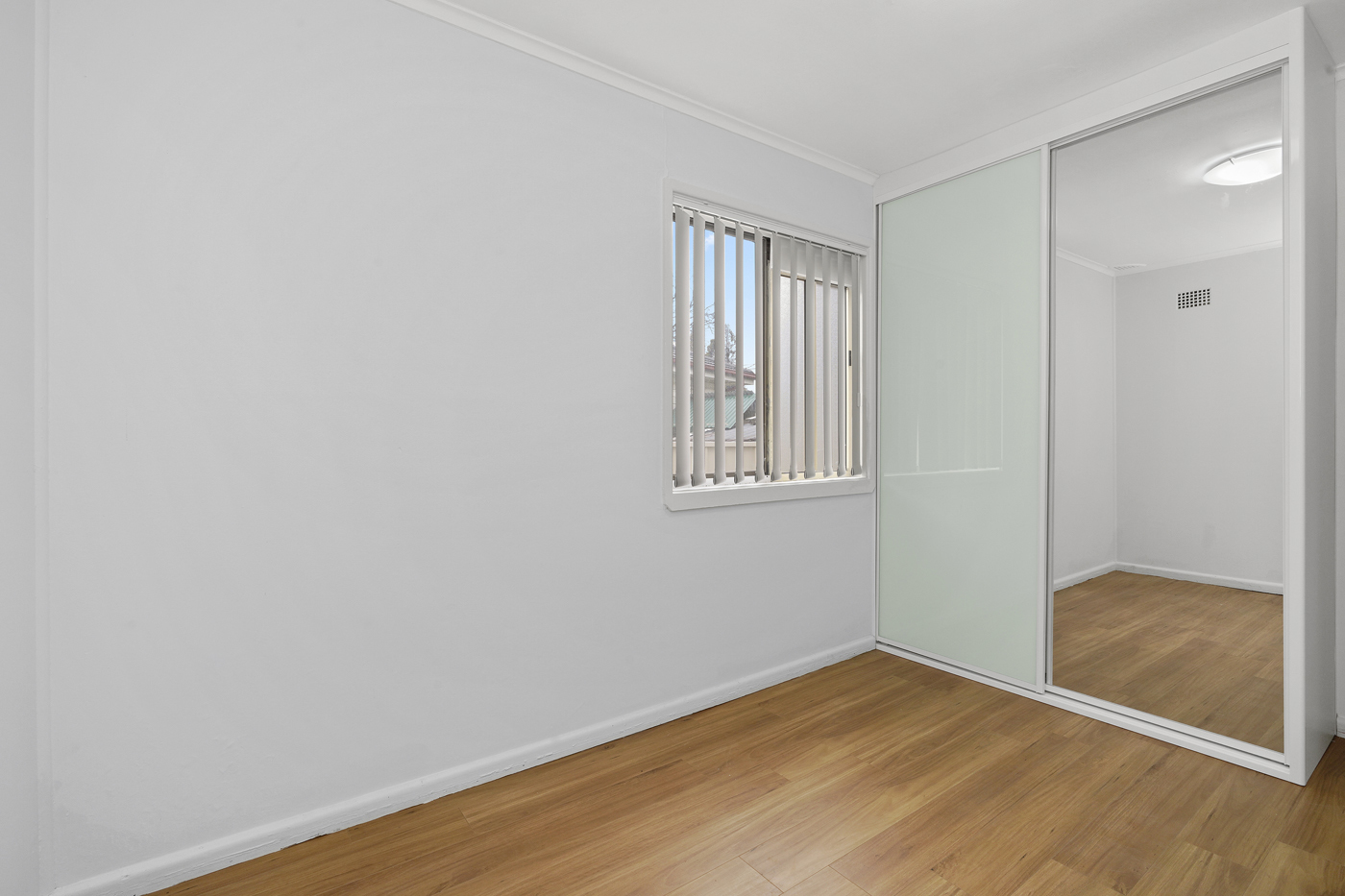 65 Gabo Crescent Sadleir NSW 2168 AUS