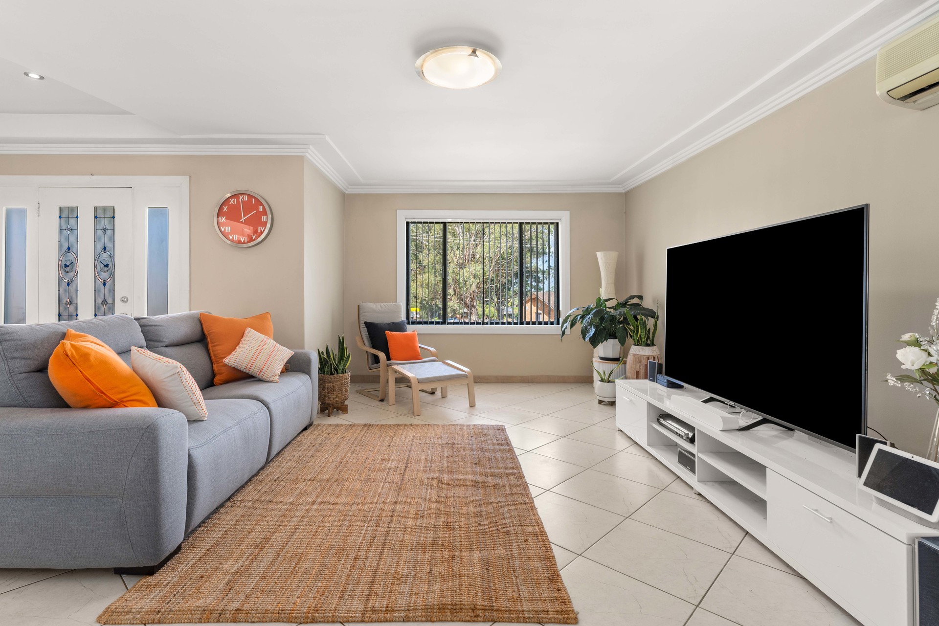 37 Celebration Road Sadleir NSW 2168 AUS