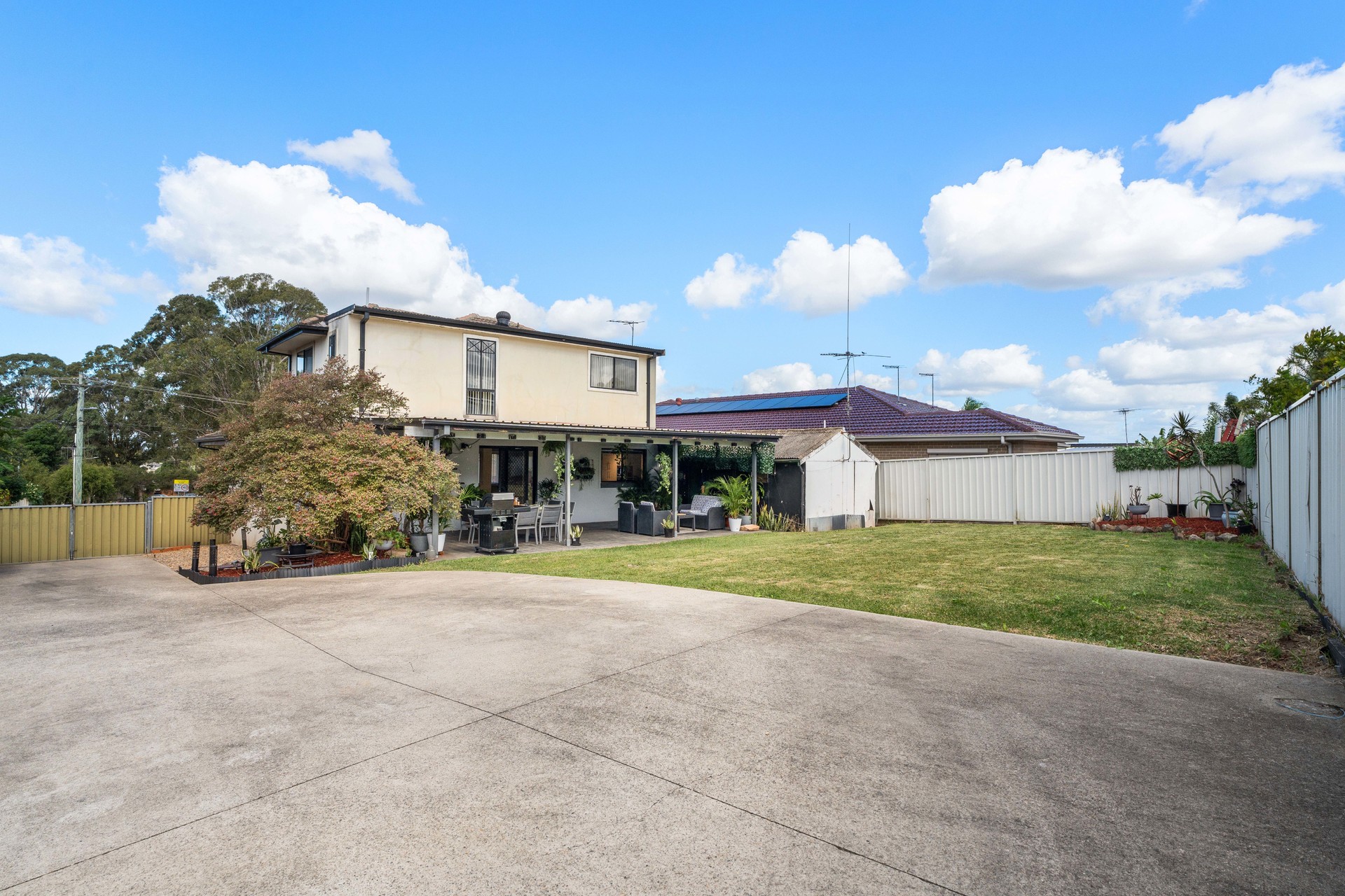 37 Celebration Road Sadleir NSW 2168 AUS