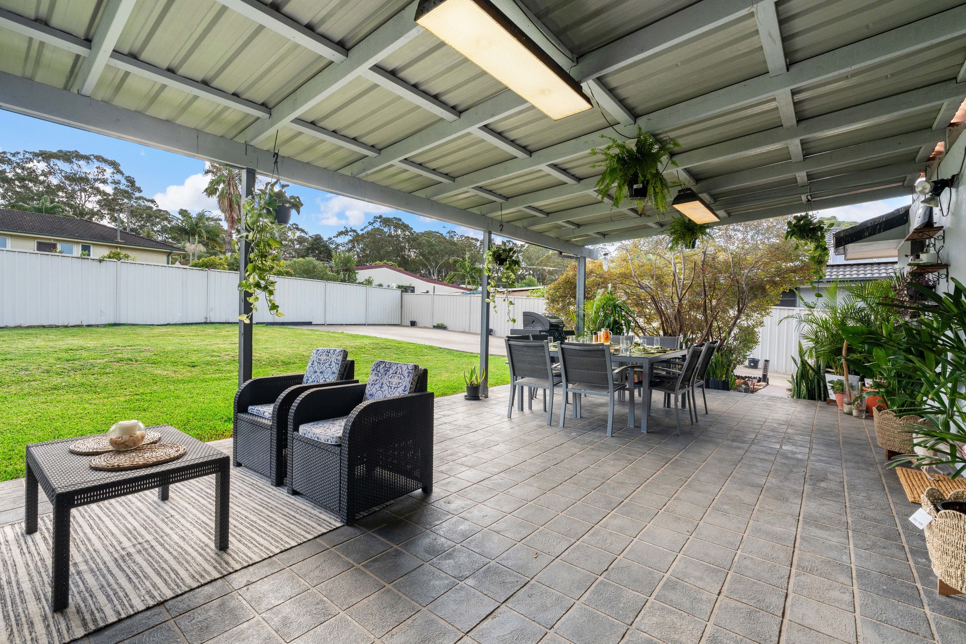 37 Celebration Road Sadleir NSW 2168 AUS
