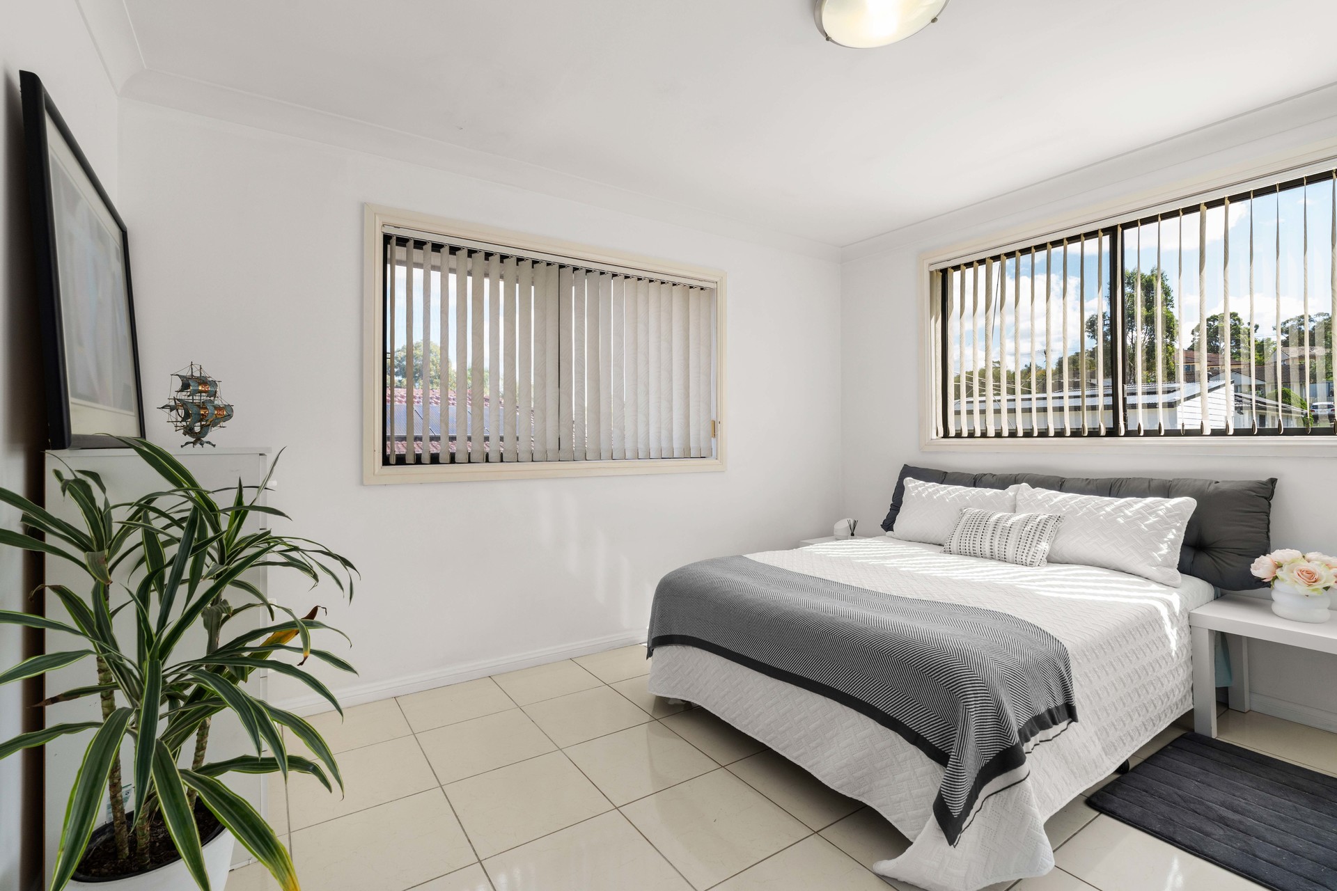 37 Celebration Road Sadleir NSW 2168 AUS