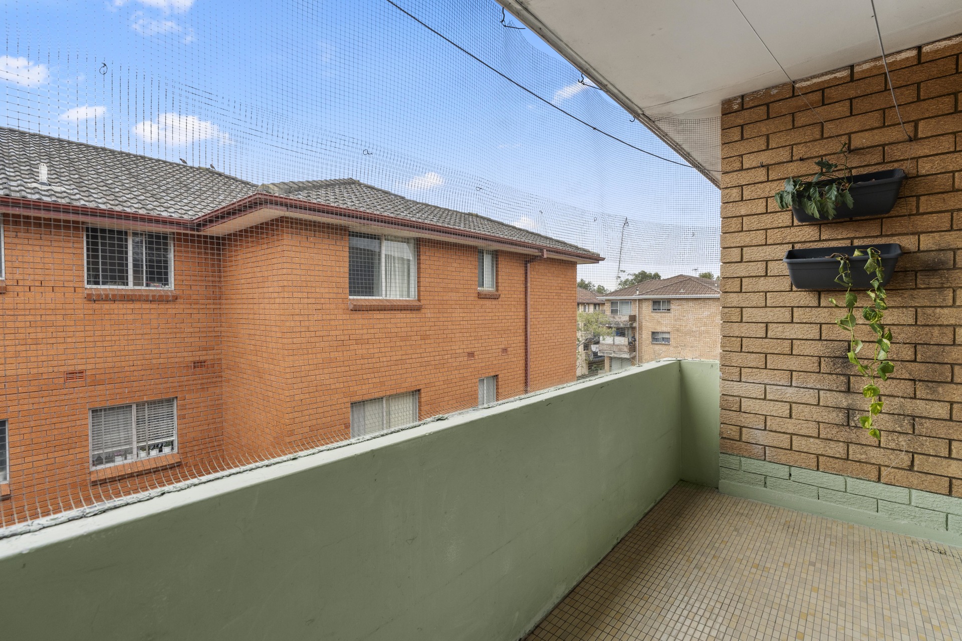 12/20 Drummond Street Warwick Farm NSW 2170 AUS
