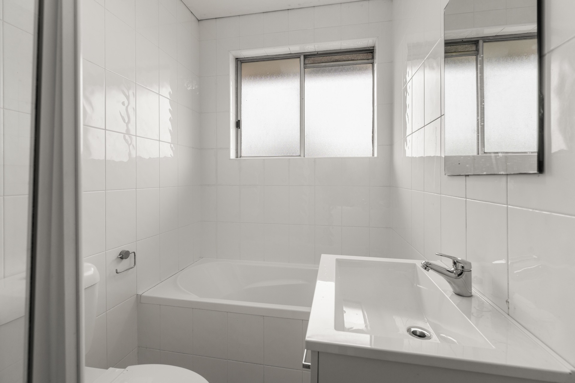 12/20 Drummond Street Warwick Farm NSW 2170 AUS