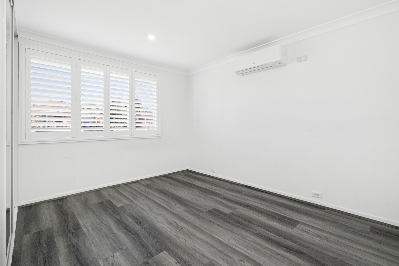 11 Oliveri Crescent Green Valley NSW 2168 AUS