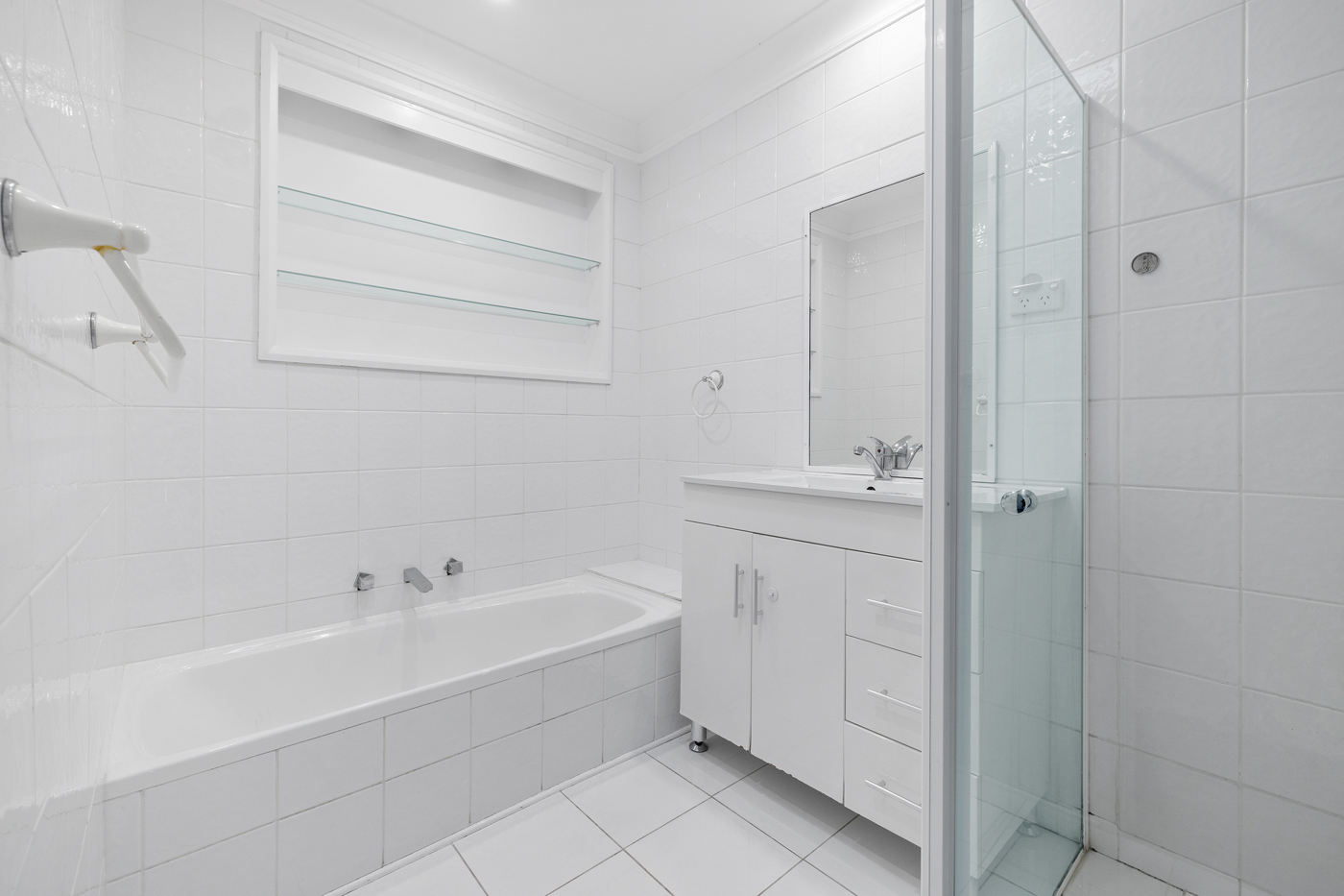 11 Oliveri Crescent Green Valley NSW 2168 AUS
