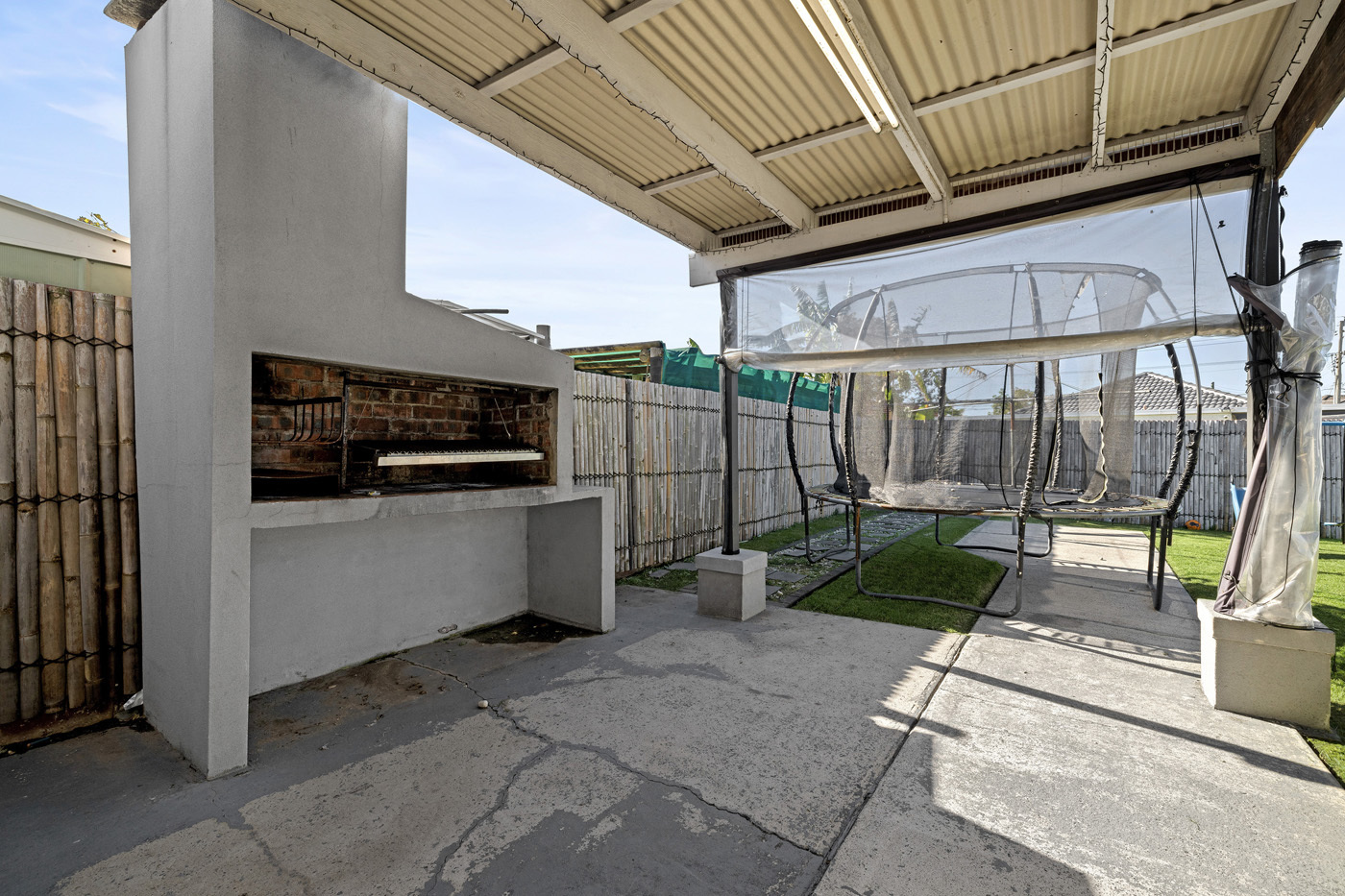 11 Oliveri Crescent Green Valley NSW 2168 AUS