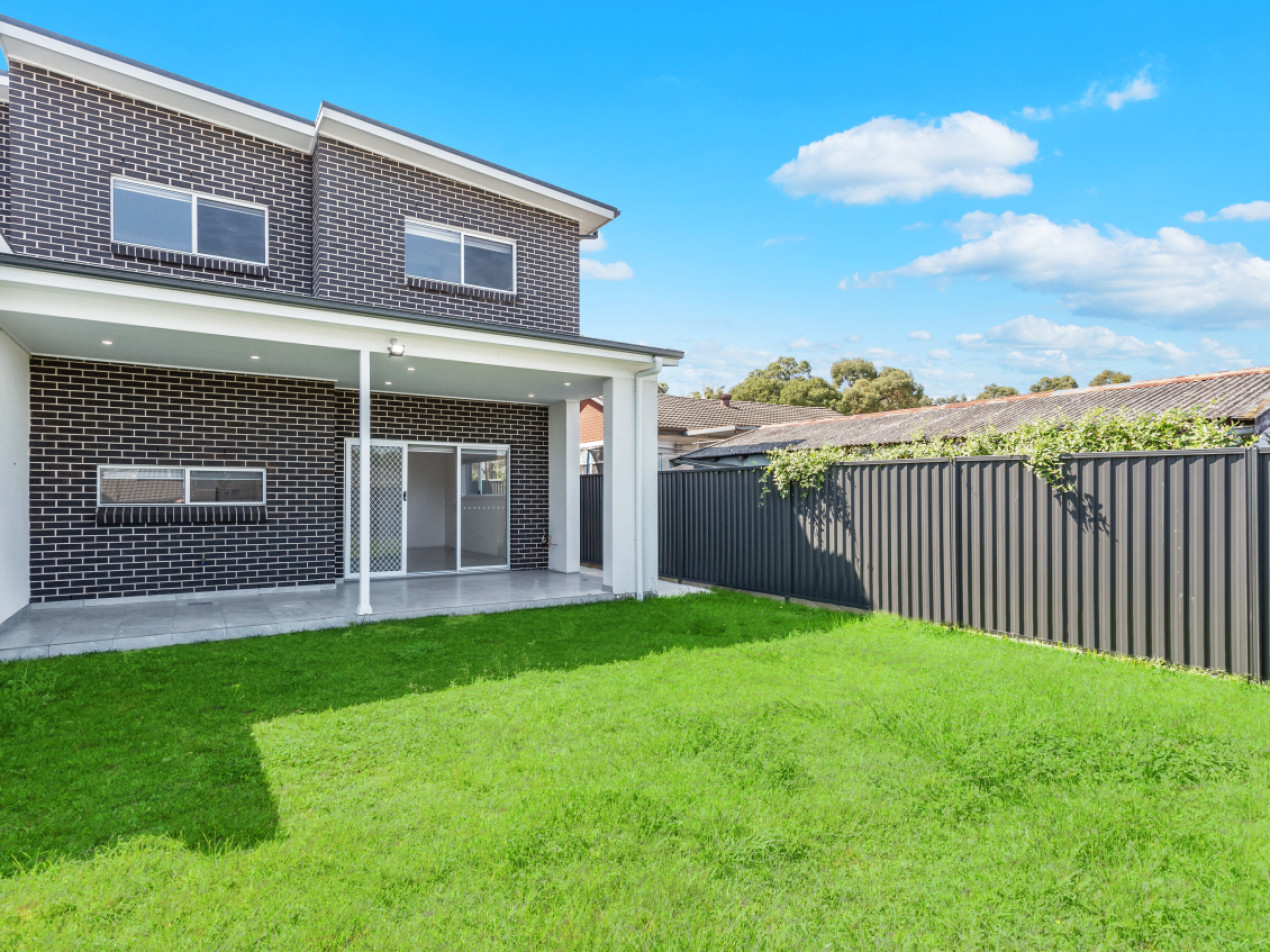 89b Liverpool Street Lurnea NSW 2170 AUS