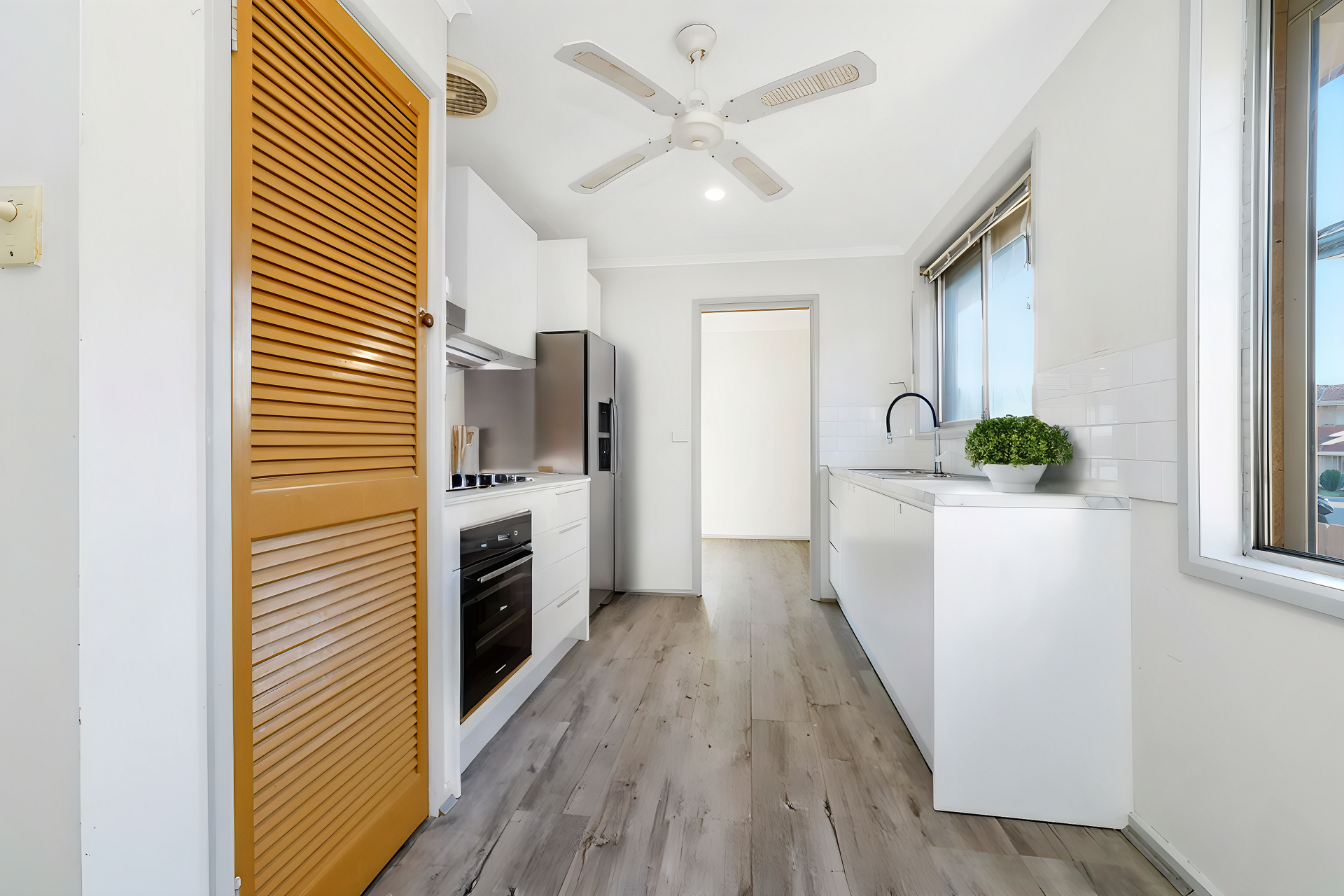 18 Cedar Road Prestons NSW 2170 AUS
