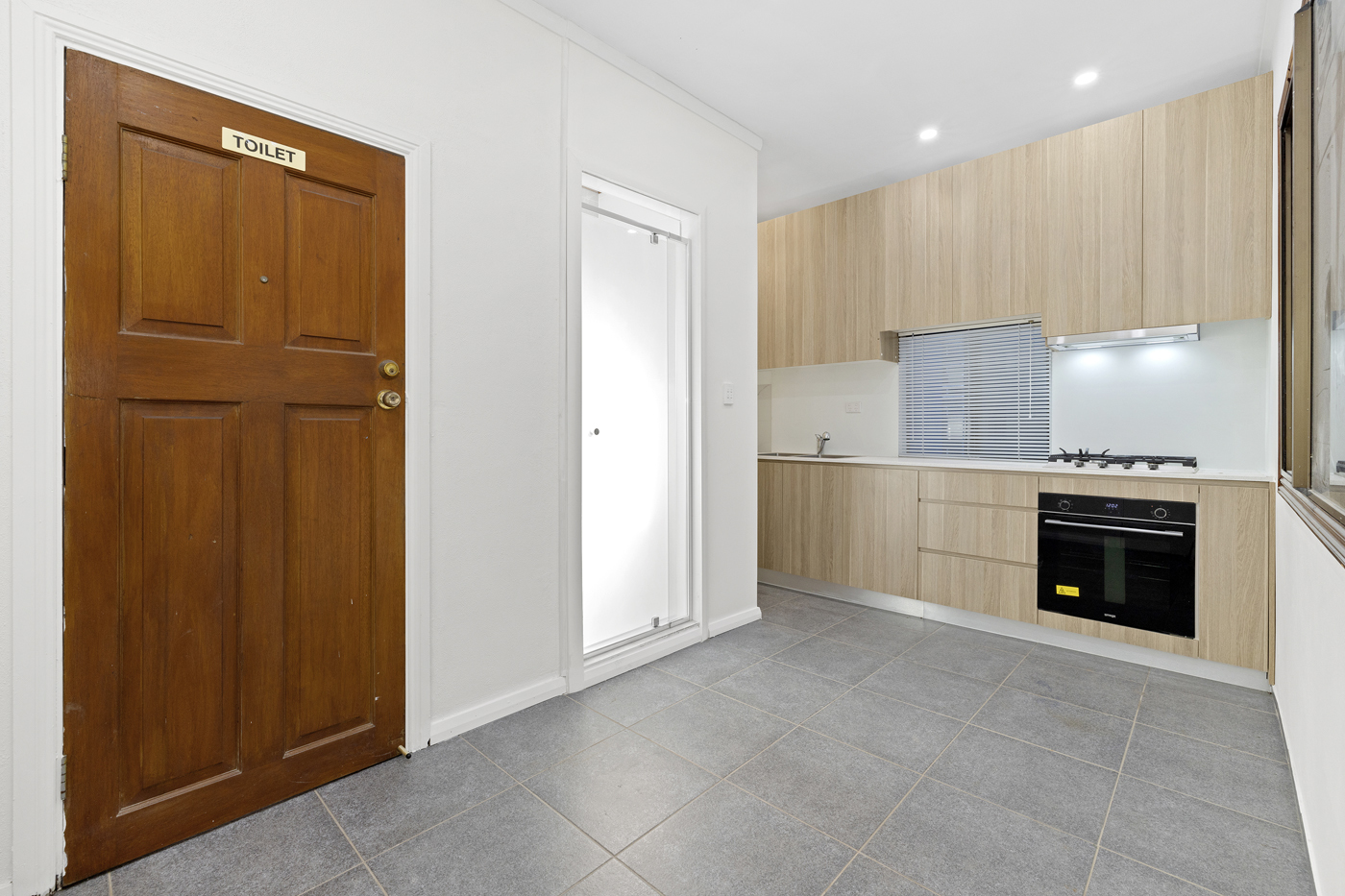 27a Yarrangobilly Street Heckenberg NSW 2168 AUS