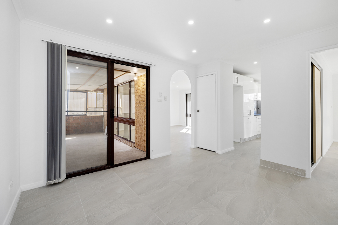 6/16 Benghazi Avenue Bossley Park NSW 2176 AUS