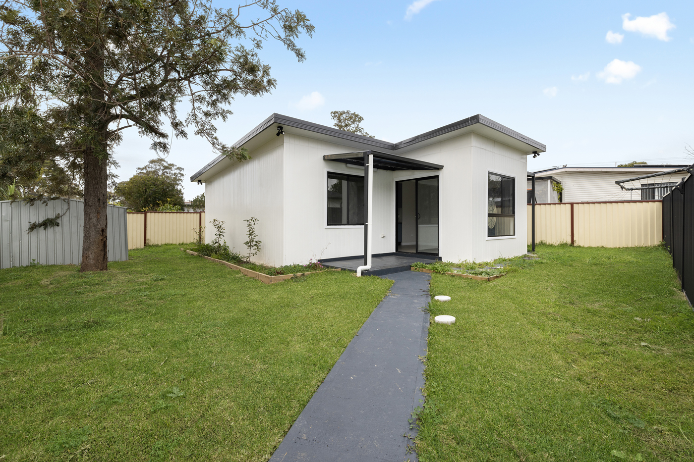 14a Brubri Street Busby NSW 2168 AUS