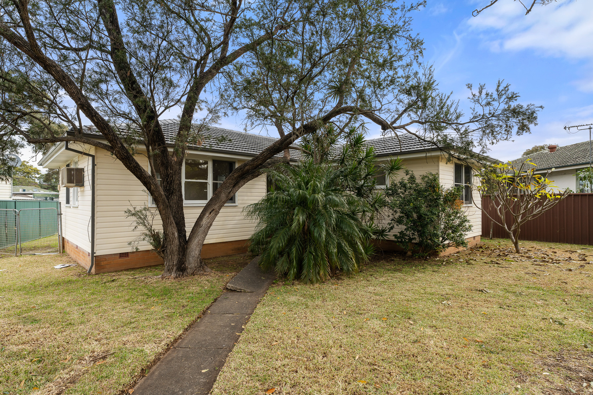 7 Avondale Place Cartwright NSW 2168 AUS
