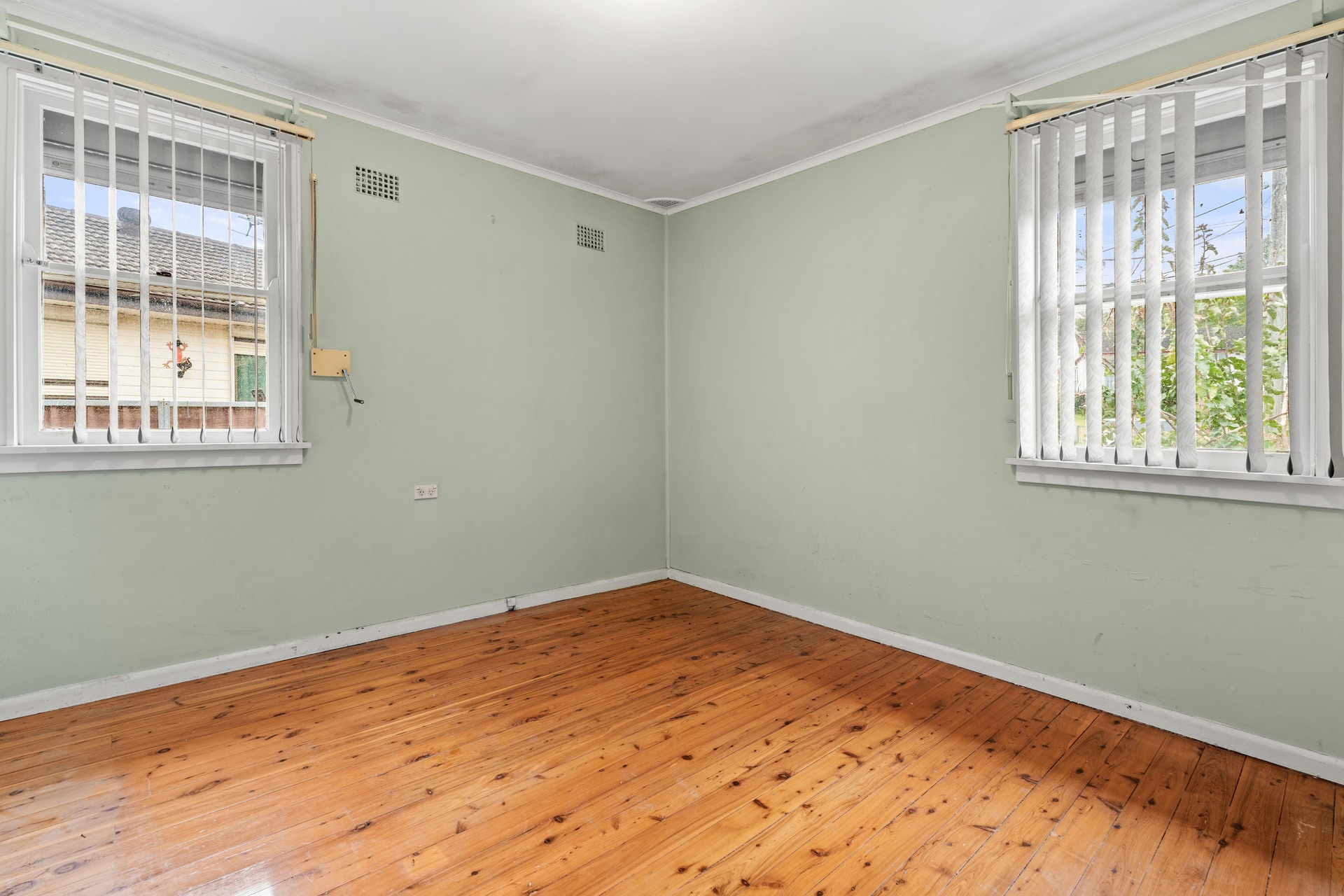20 Cabramatta Avenue Miller NSW 2168 AUS