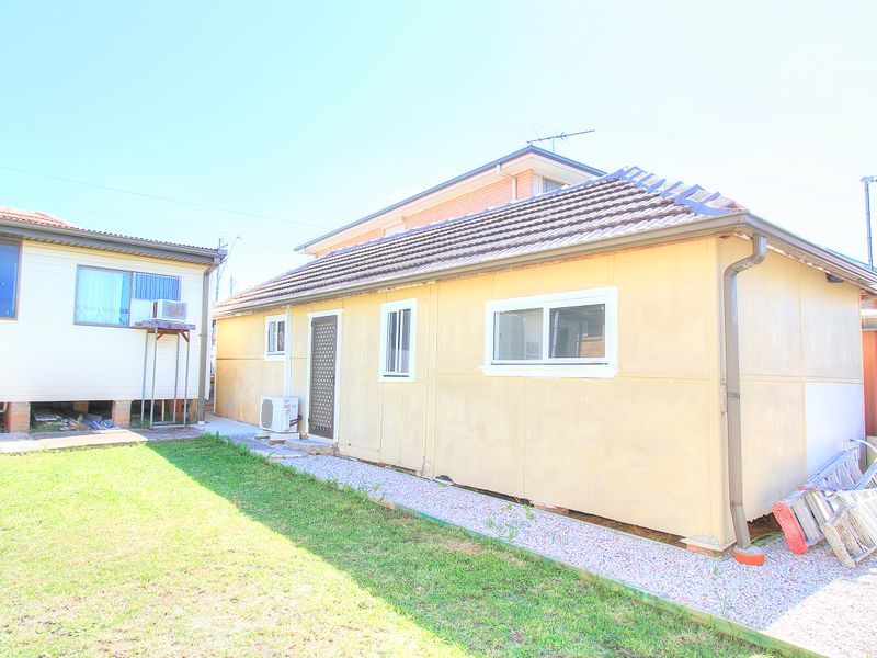 96A The Boulevarde Fairfield Heights NSW 2165 AUS