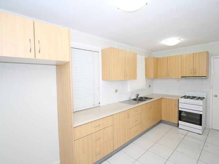 97 Strickland Crescent Ashcroft NSW 2168 AUS