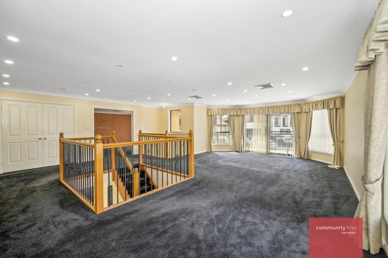 8 Lodi Close West Hoxton NSW 2171 AUS