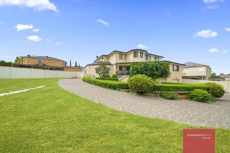 8 Lodi Close West Hoxton NSW 2171 AUS
