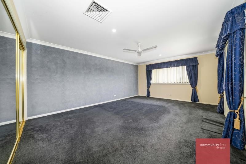 8 Lodi Close West Hoxton NSW 2171 AUS