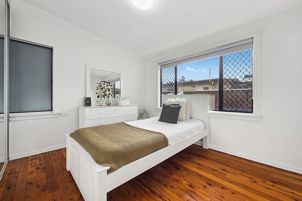 8 Bencubbin Street Sadleir NSW 2168 AUS