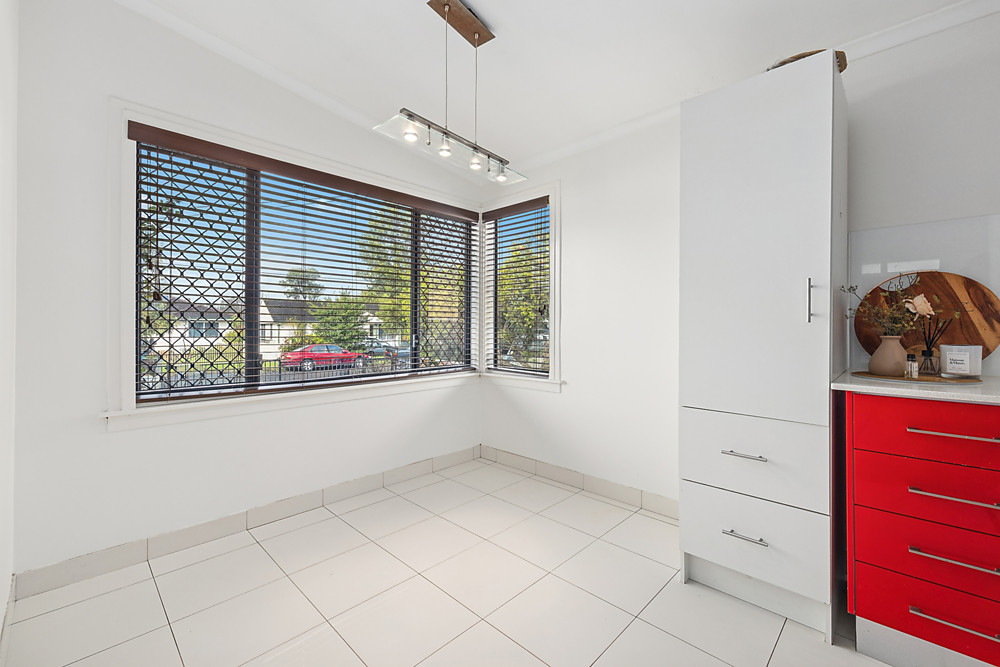 8 Bencubbin Street Sadleir NSW 2168 AUS
