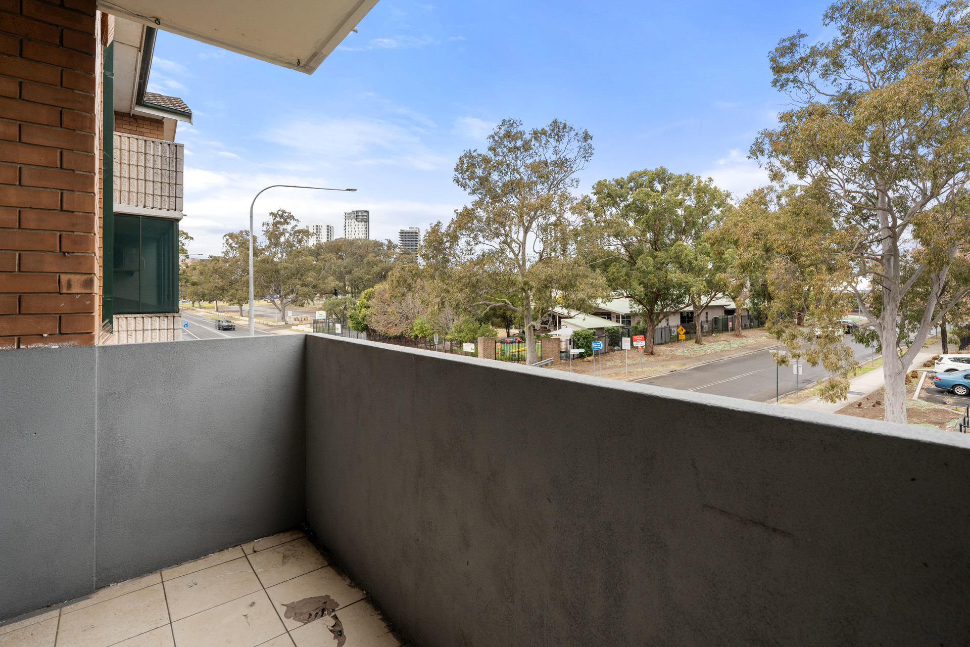16/2 Beale Street Liverpool NSW 2170 AUS