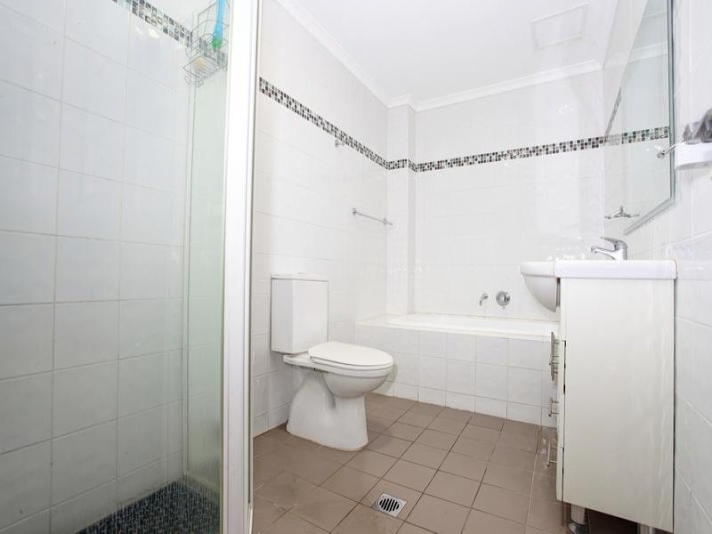6/2 Castlereagh Street Liverpool NSW 2170 AUS