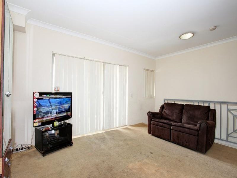 6/2 Castlereagh Street Liverpool NSW 2170 AUS