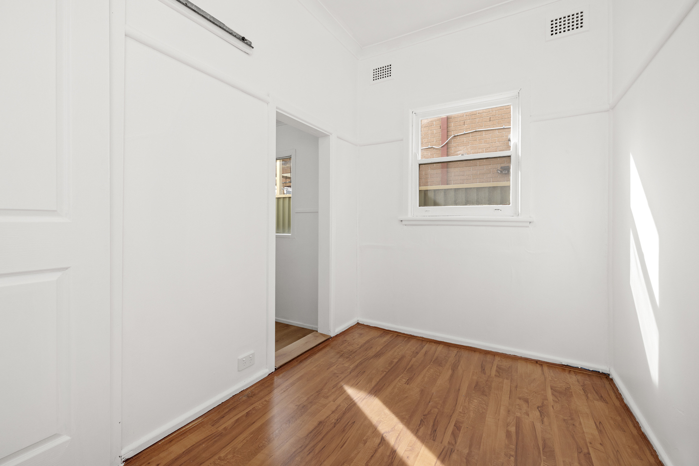 7 Dalmatia Street Carramar NSW 2163 AUS
