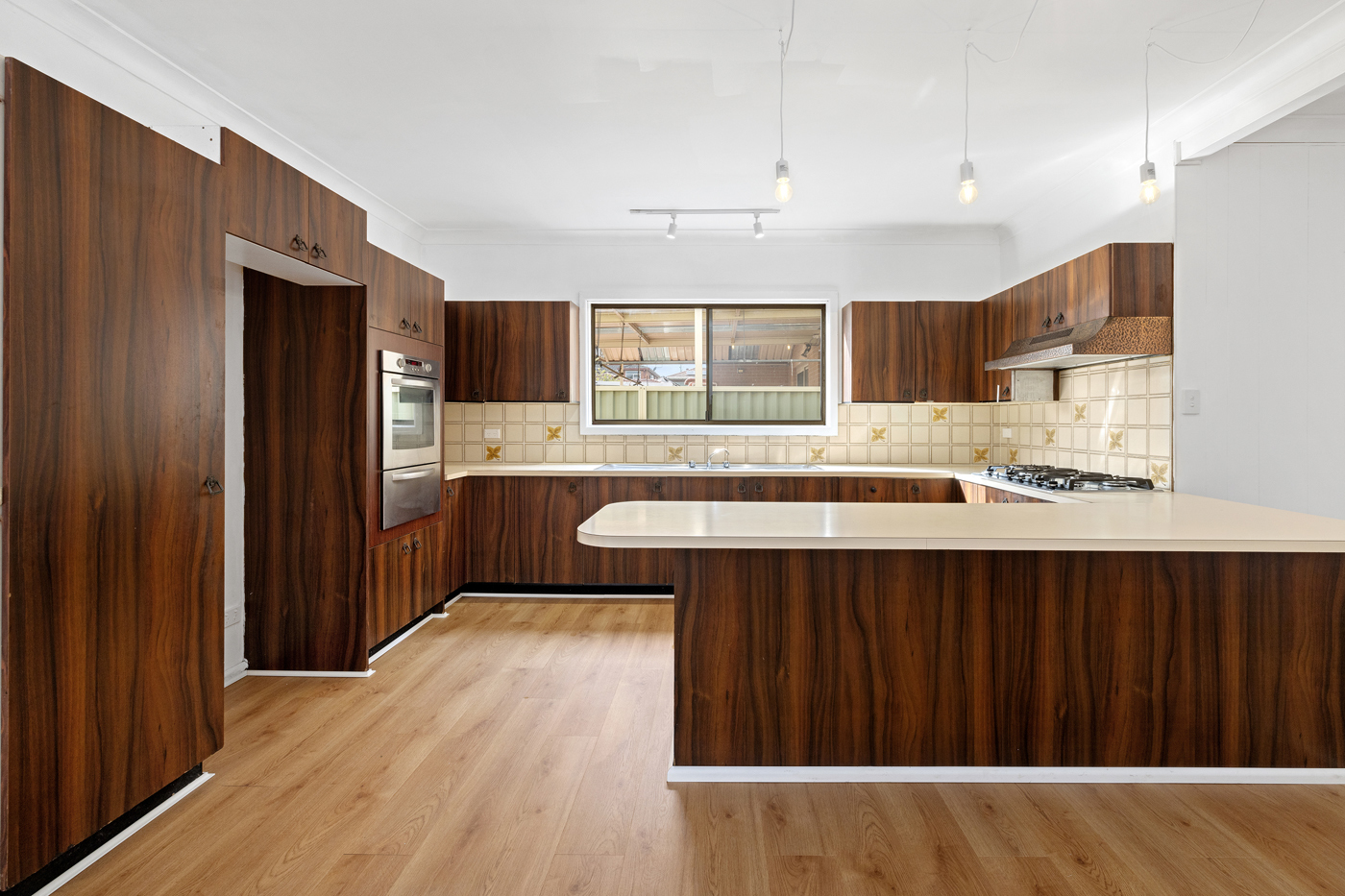 7 Dalmatia Street Carramar NSW 2163 AUS