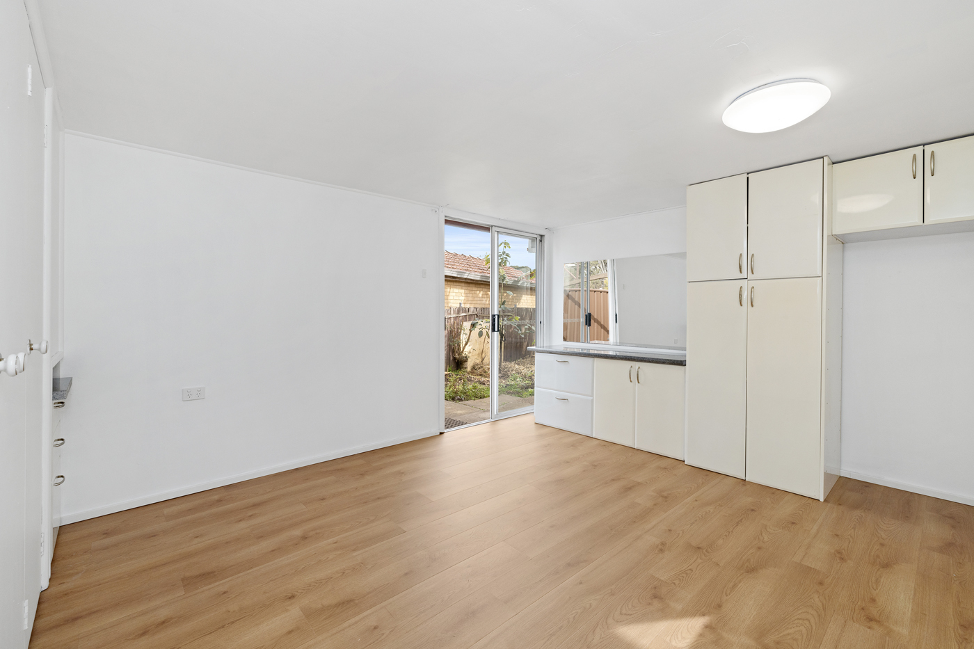 7 Dalmatia Street Carramar NSW 2163 AUS