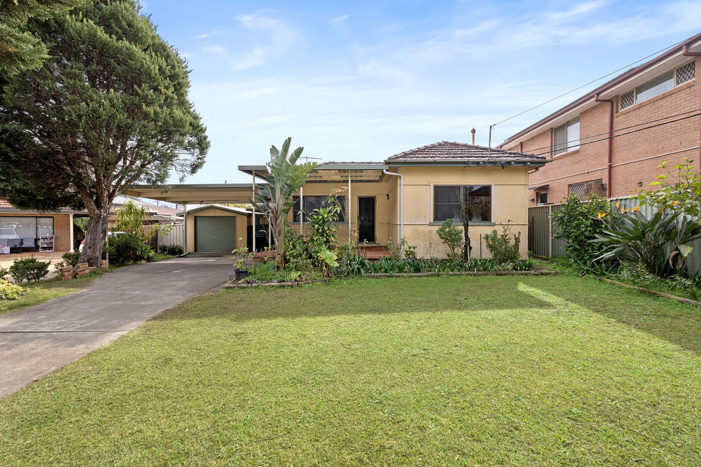 7 Dalmatia Street Carramar NSW 2163 AUS