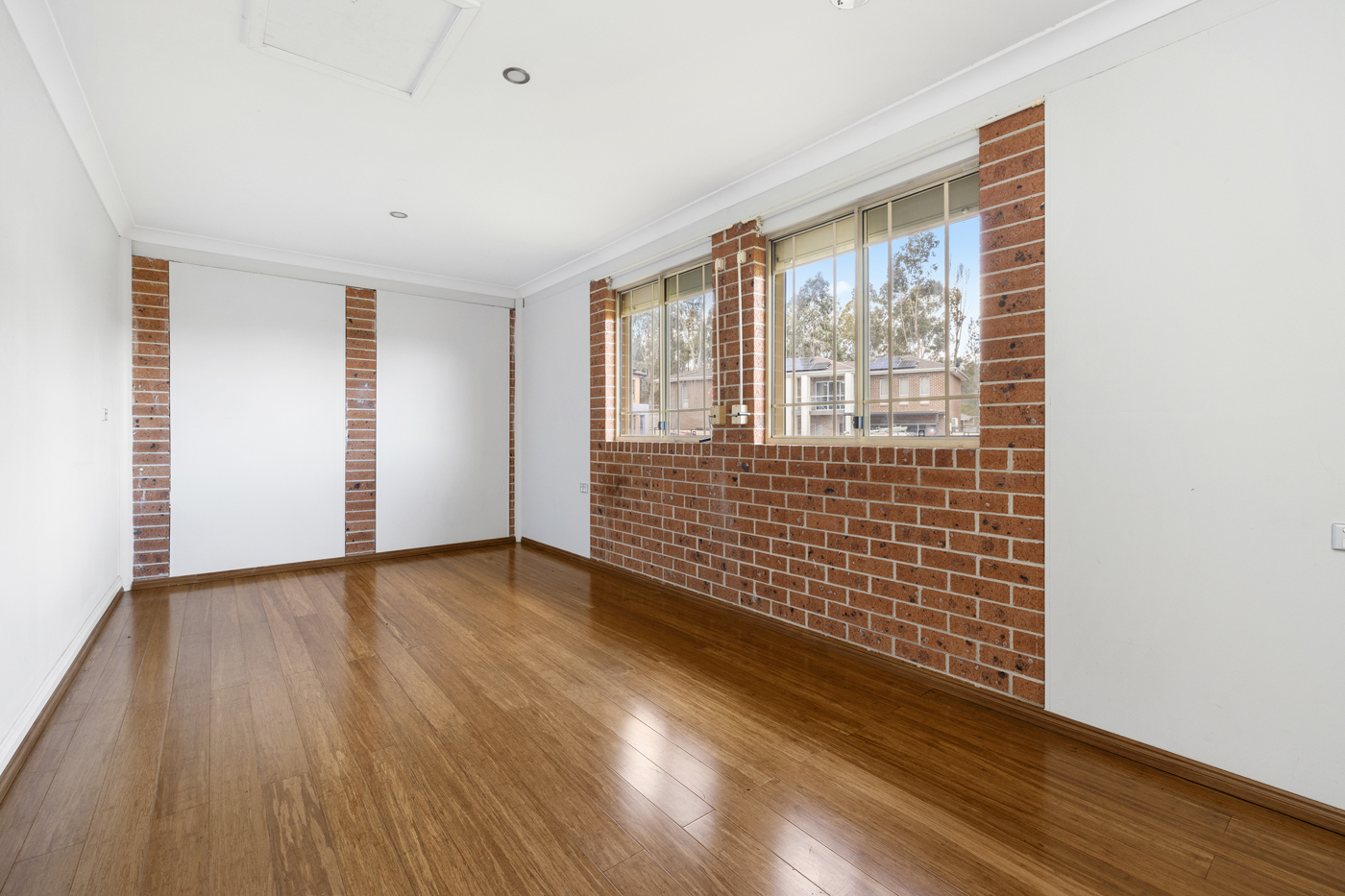 26 Angledool Avenue Hinchinbrook NSW 2168 AUS