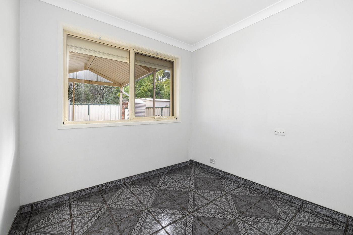 26 Angledool Avenue Hinchinbrook NSW 2168 AUS