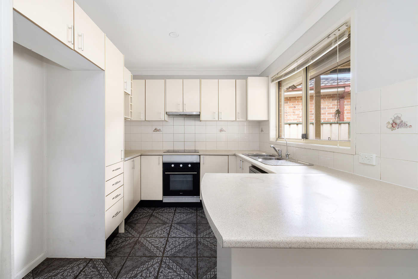 26 Angledool Avenue Hinchinbrook NSW 2168 AUS